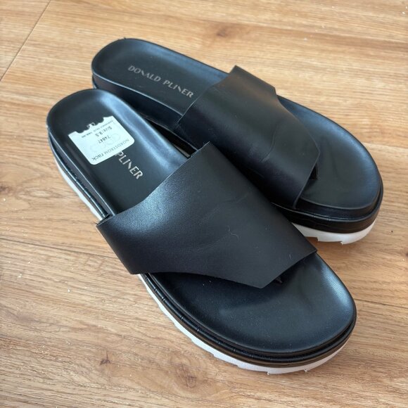 Donald J Pliner Fifi Lylaa Leather Thong Strap Sandals Black NWOB Size 9.5 - Picture 4 of 8